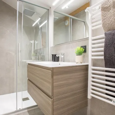 Coco - Luxury Morzine Chalet *